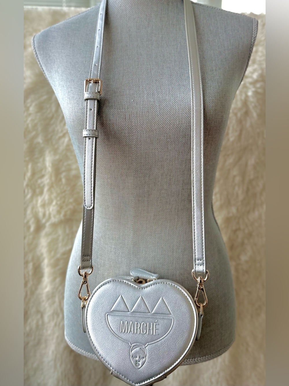 Marché Silver Heart Crossbody Bag